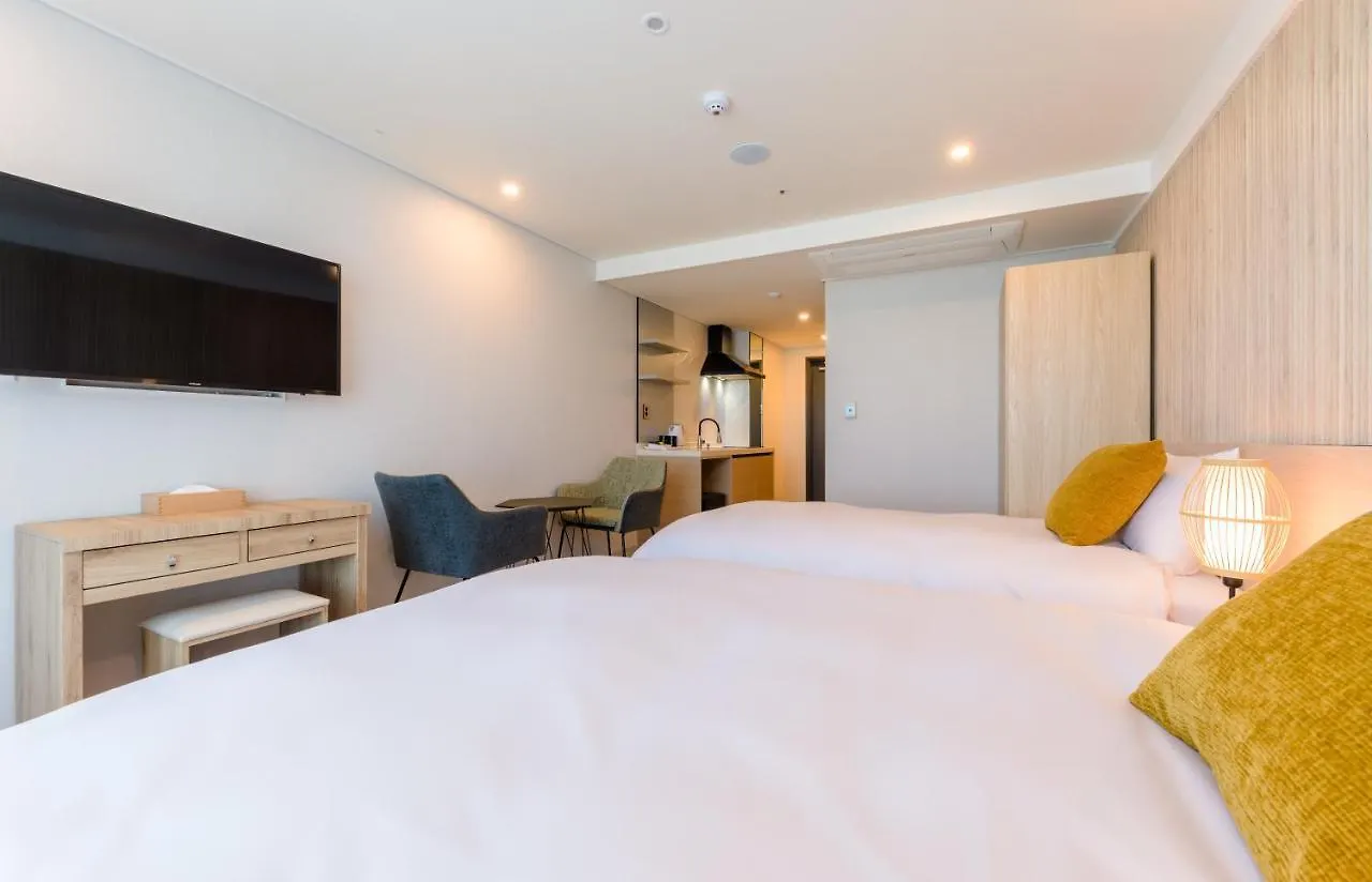 Ventimo Hotel & Residence Τζέτζου 4*,