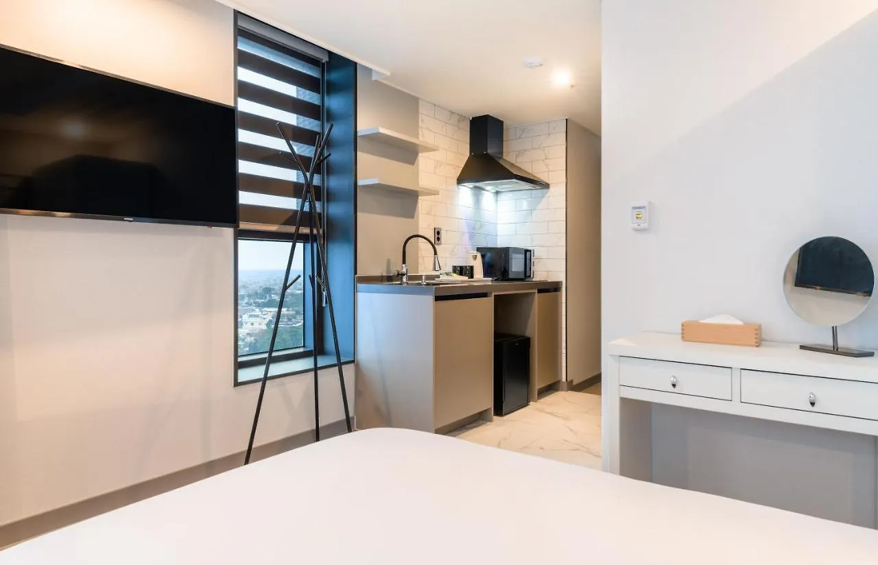 Ventimo Hotel & Residence ג'גו